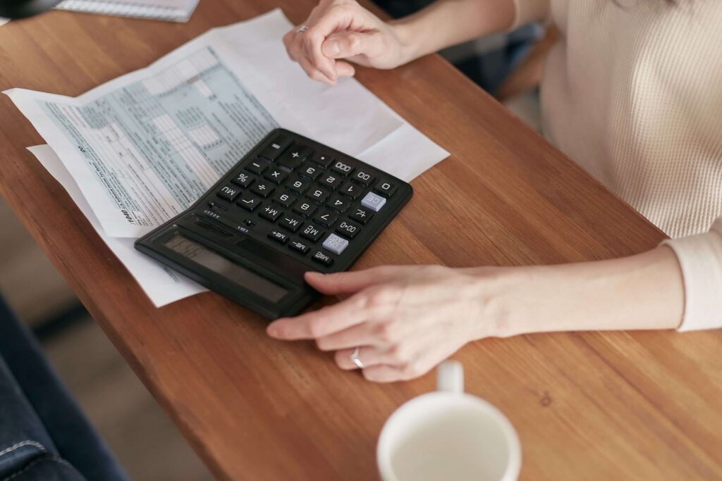 analizar-costes-y-ahorro-con-calculadora-para-cambiar-la-hipoteca-de-banco